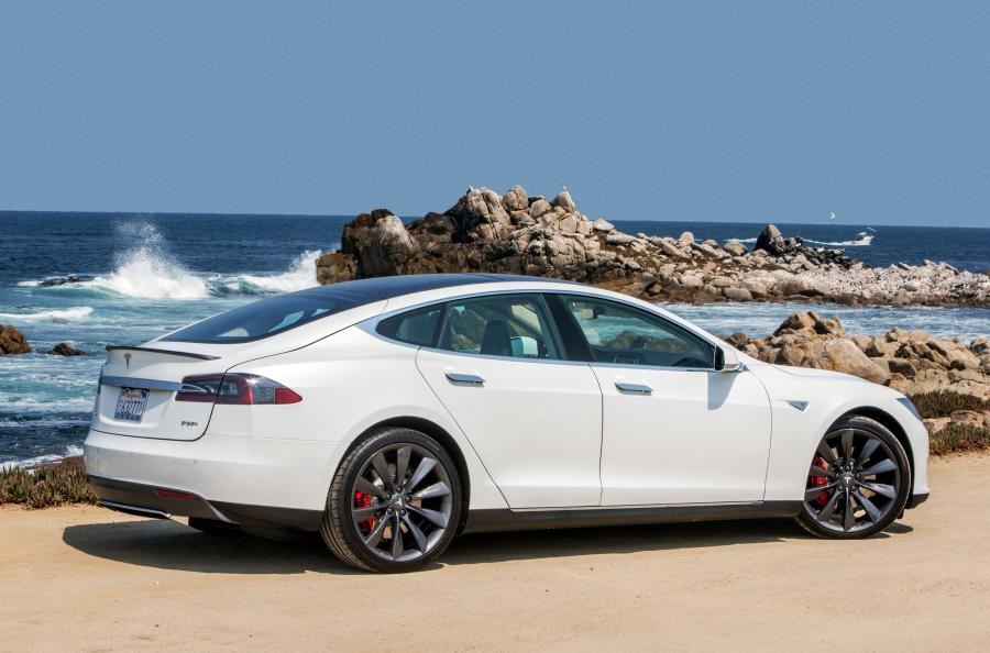  Tesla Model S P85+ 2012 года  (NA) (фото 9 из 9)
